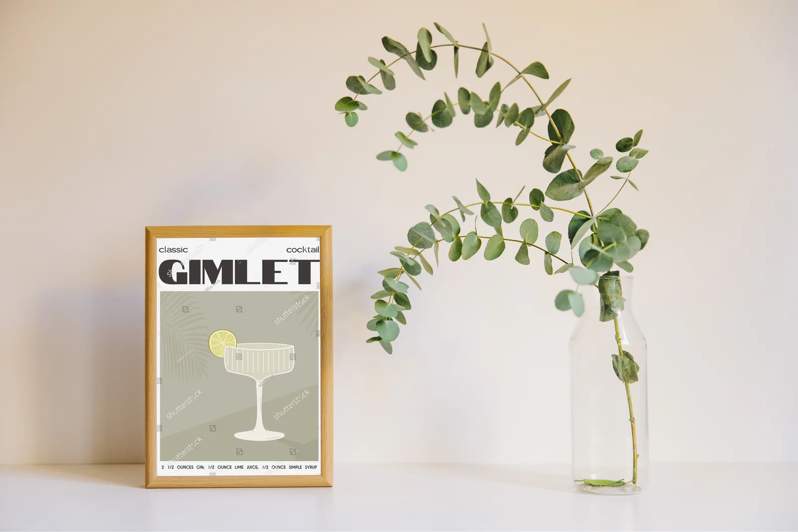 Klasyczny Gimlet – Letni Koktajl w Stonowanych Barwach