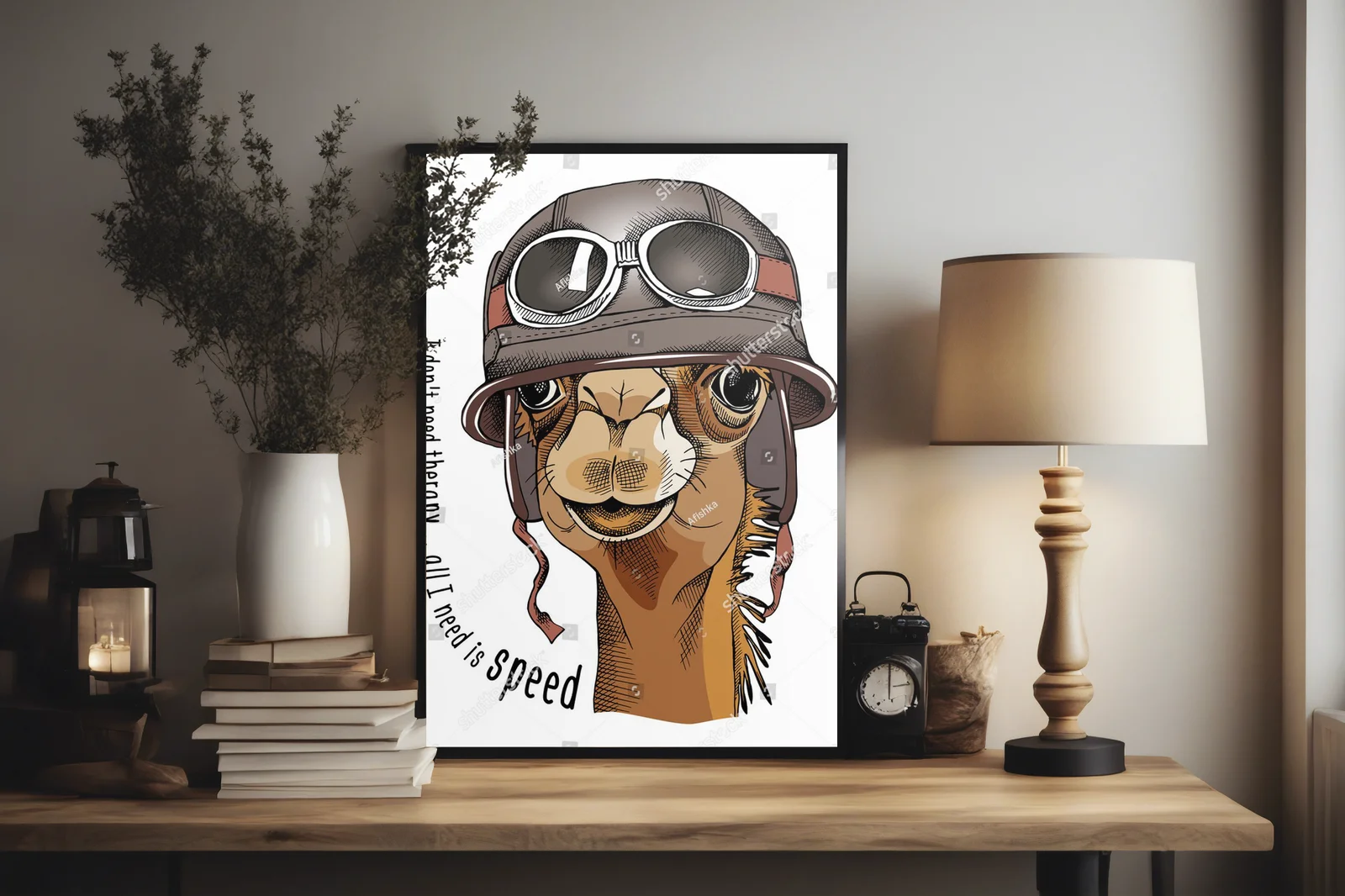 Retro rajdowy portret wielbłąda w hełmie