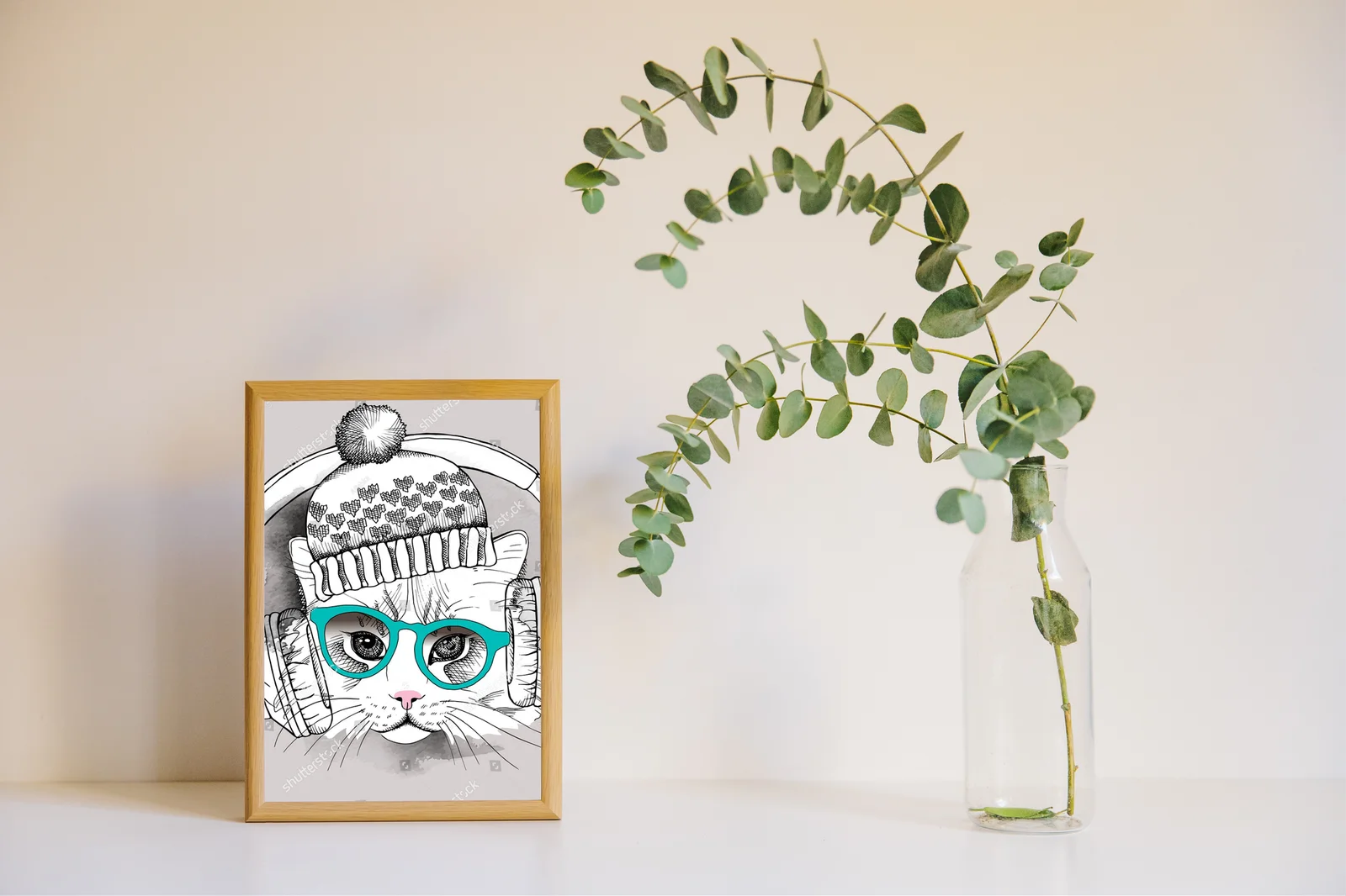 Uroczy portret kota z hipsterskim akcentem