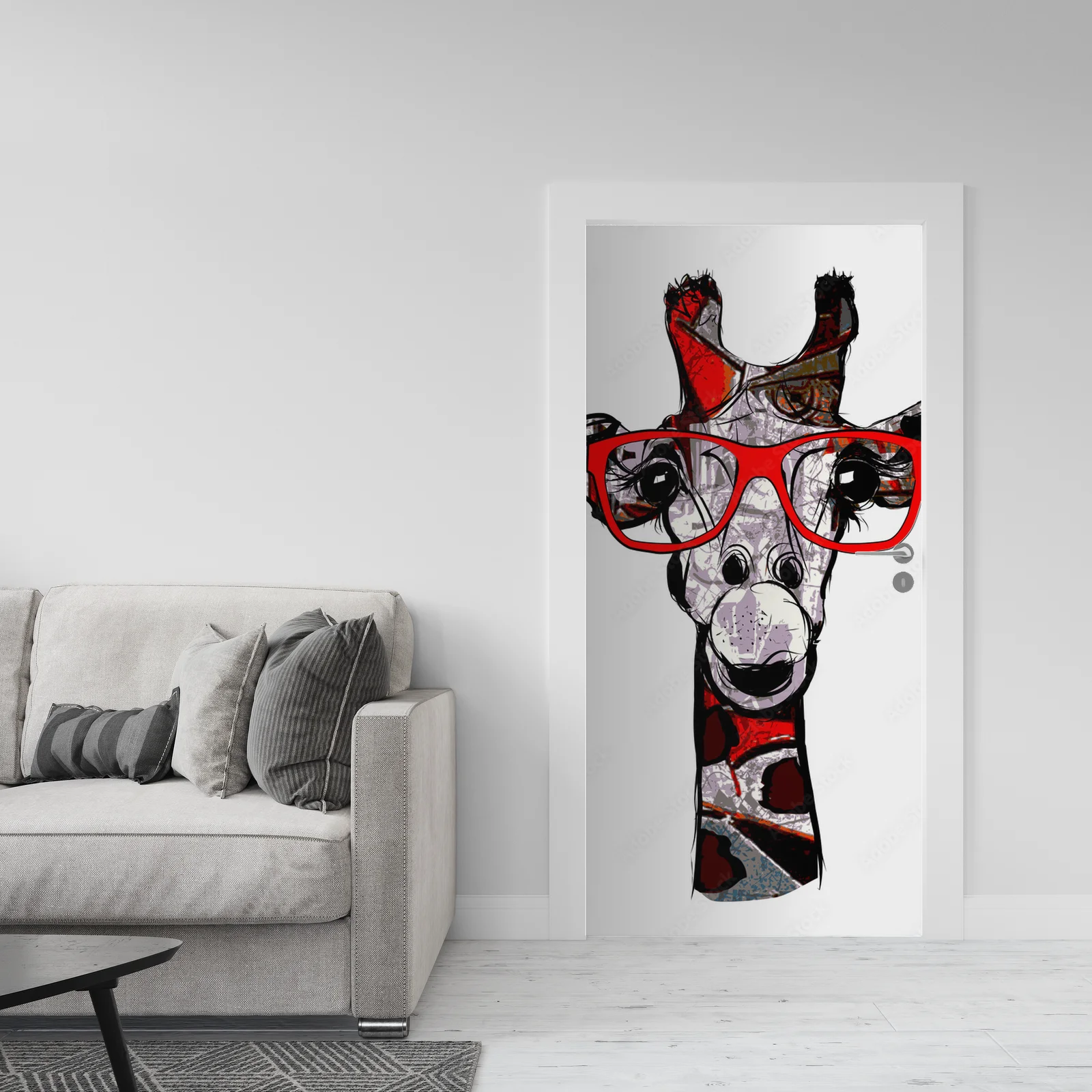 Stylowa giraffa w okularach przeciwsłonecznych