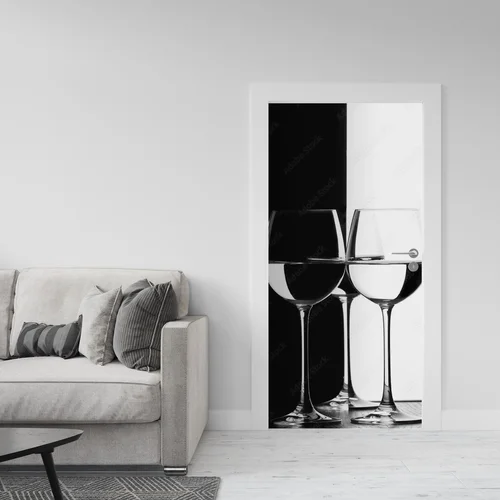 Trio eleganckich kieliszków w klasycznej czerni