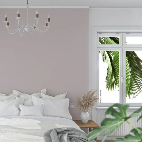 Delikatne liście palm w subtelnej bieli