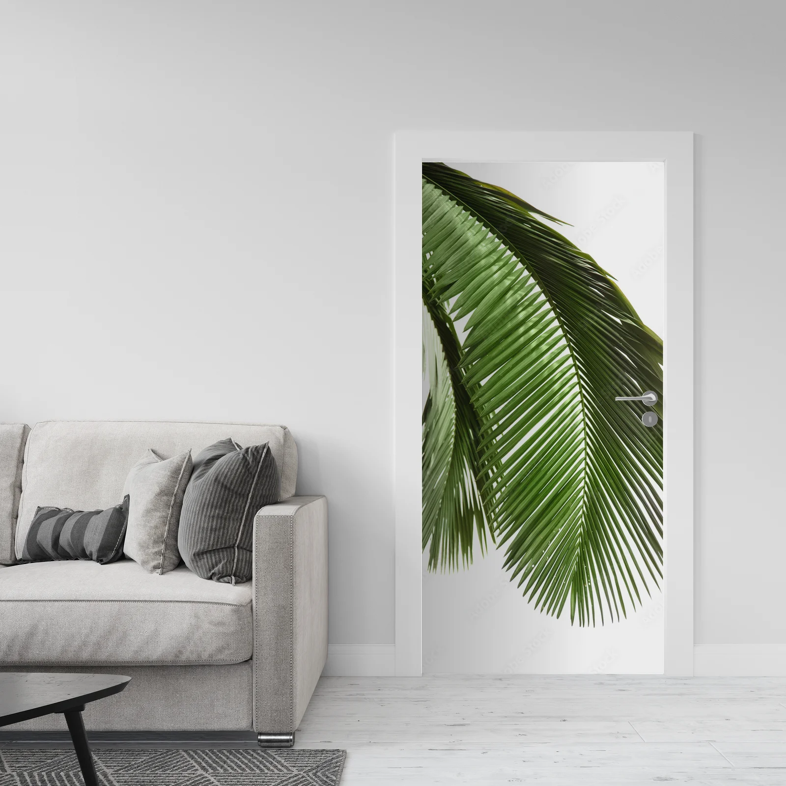 Delikatne liście palm w subtelnej bieli