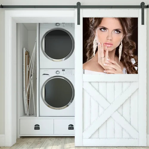 Blask piękna: Brązowowłosa modelka w glamour