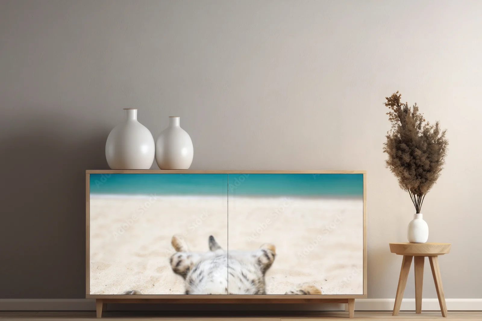 Koty na plaży: letnia harmonia w pastelowych odcieniach