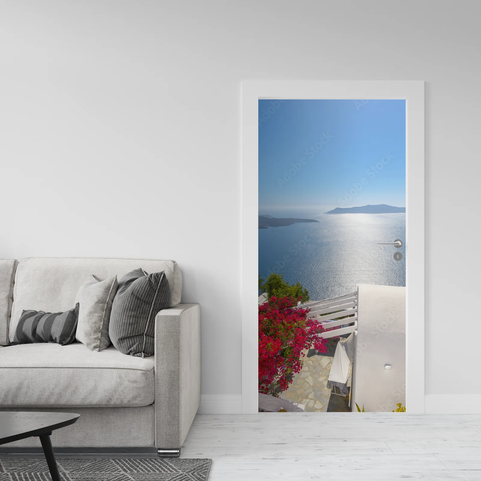 Panoramiczny widok Santorini z morskimi akcentami