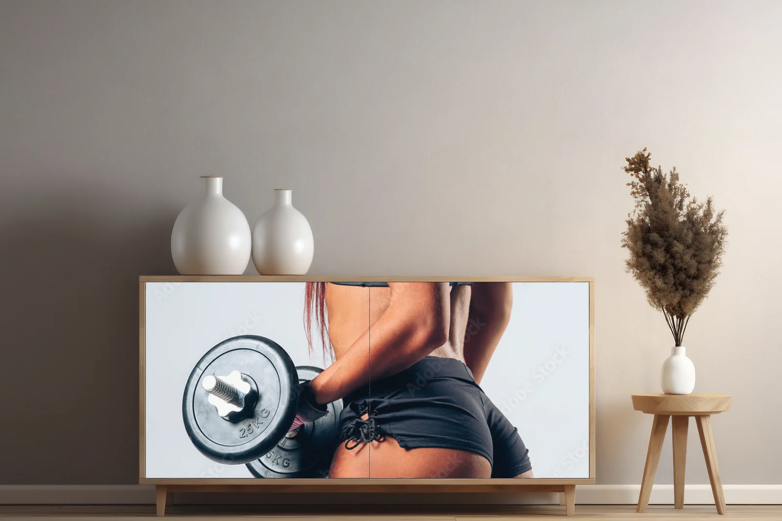 Piekno i siła kobiecego fitnessu w eleganckiej aranżacji