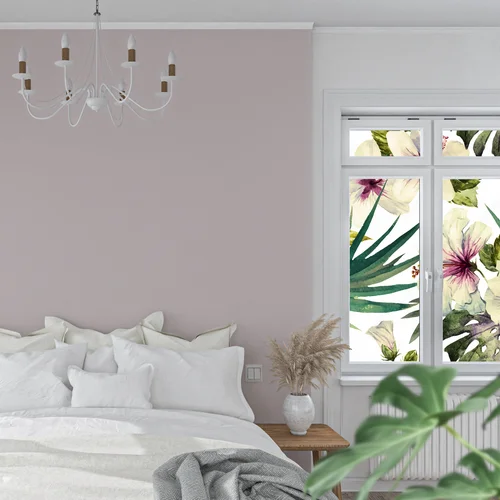 Kolorowe palmy w akwarelowym raju hibiskusa