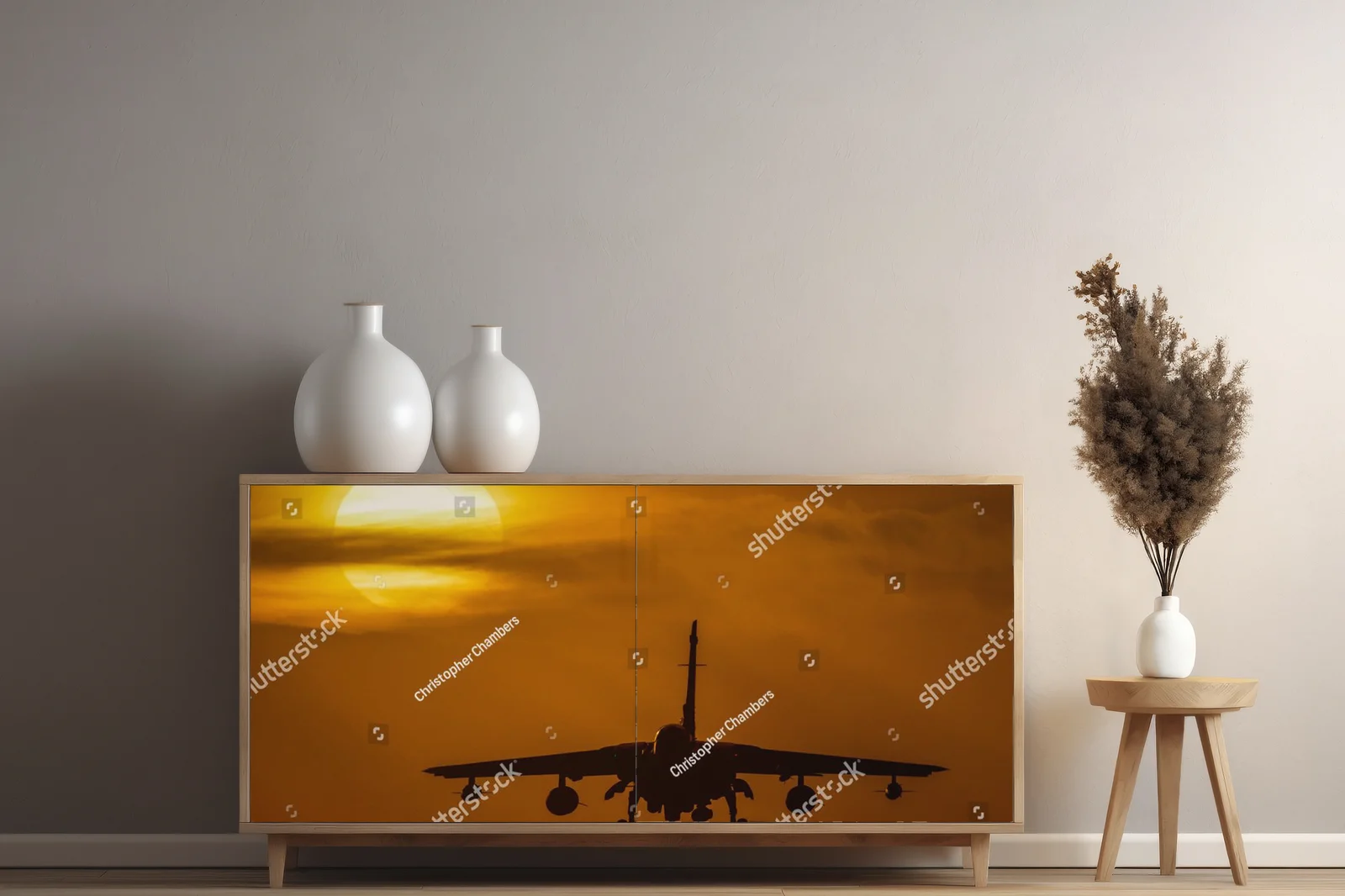 Panavia Tornado w zachodzących promieniach słońca