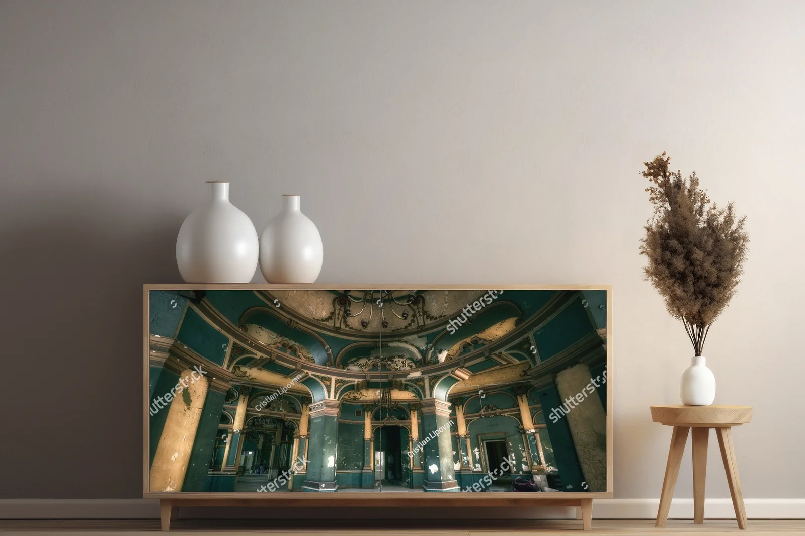 Ciemna nostalgia opuszczonego hotelu