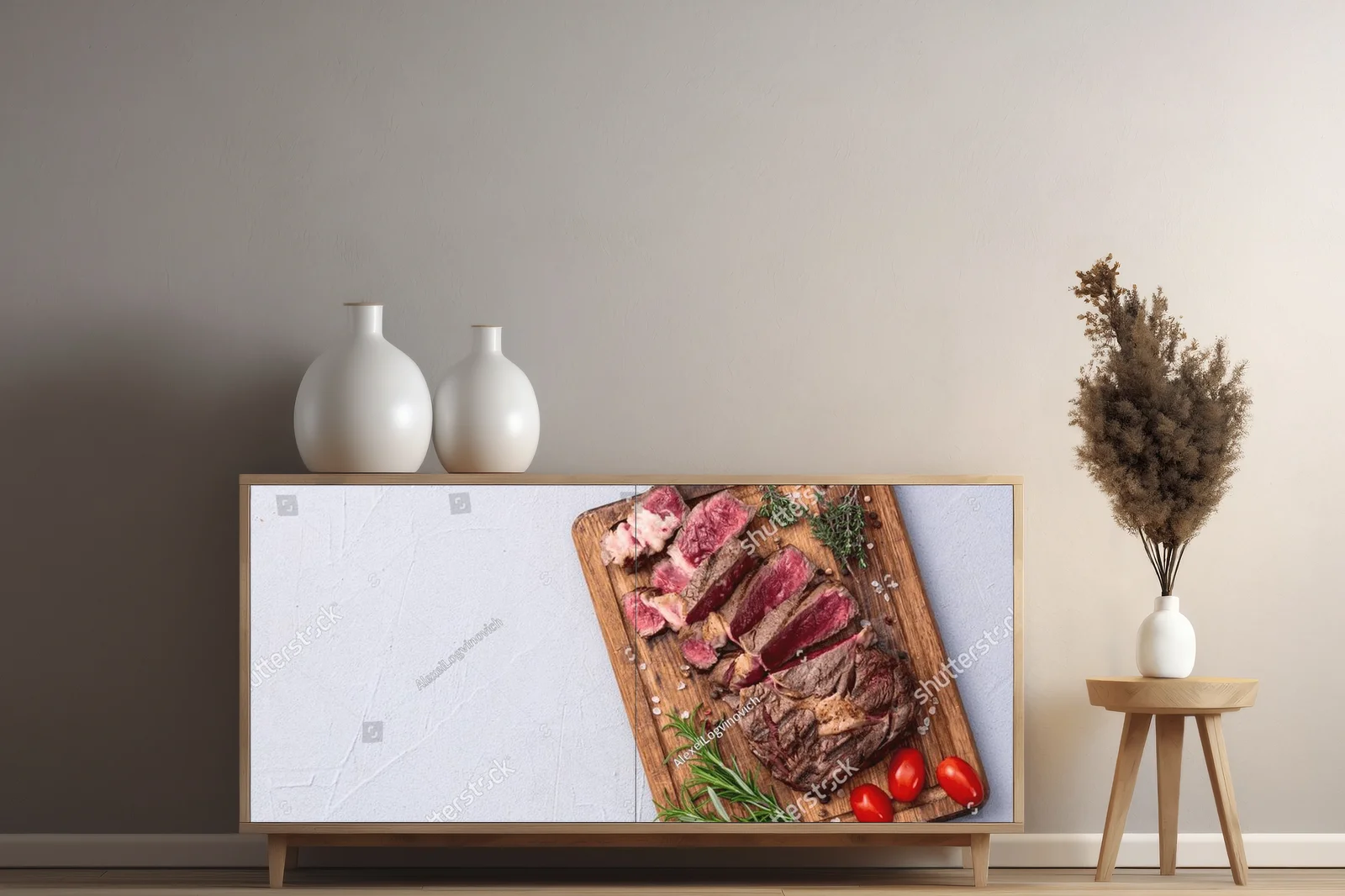 Zachwycający stek ribeye na rustykalnym tle