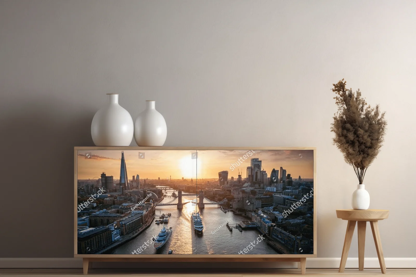 Panoramiczny widok Londynu o zachodzie słońca