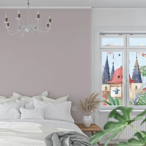 Fabeldomek wśród kwiatowych krzewów