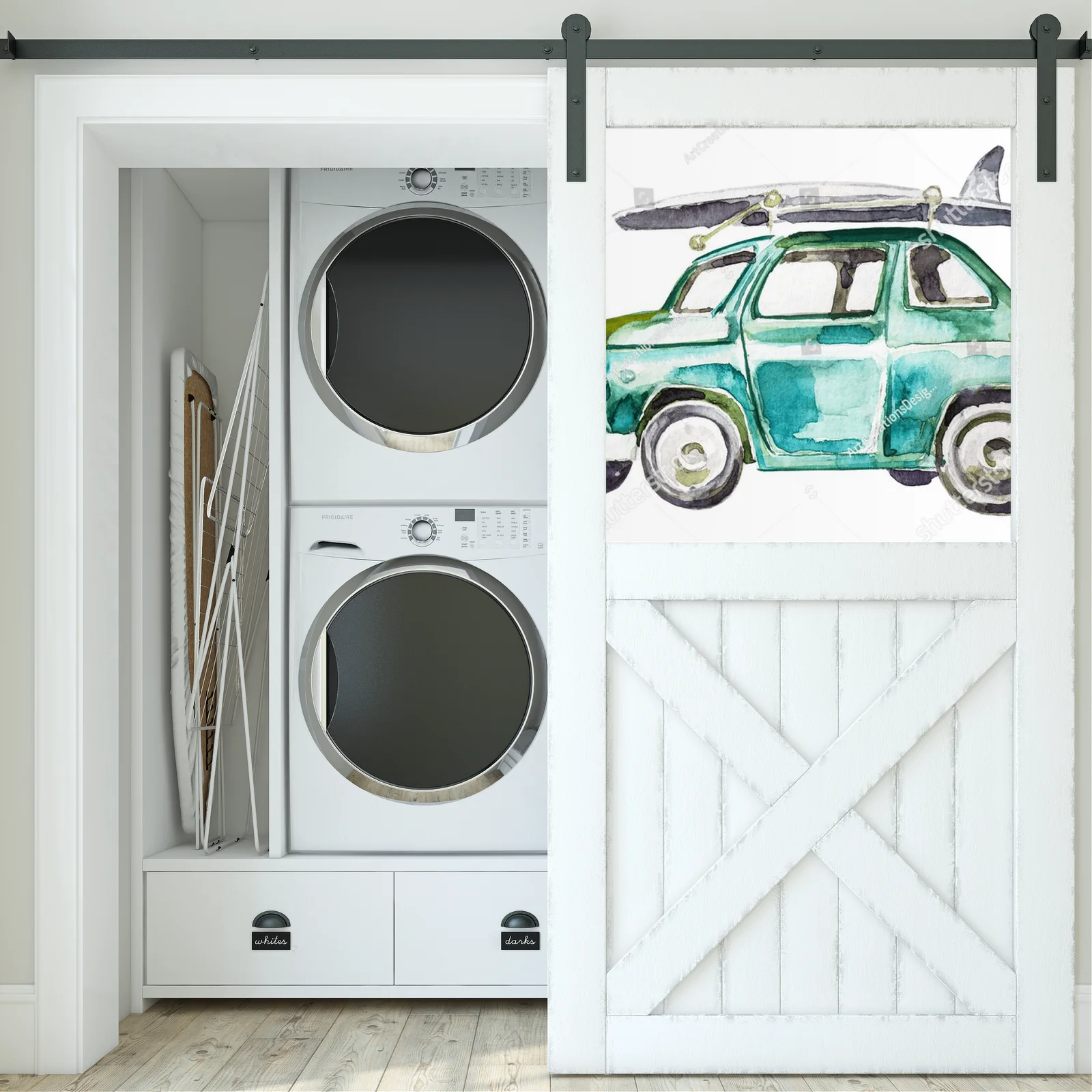 Wakacyjny klimat vintage z retro samochodem