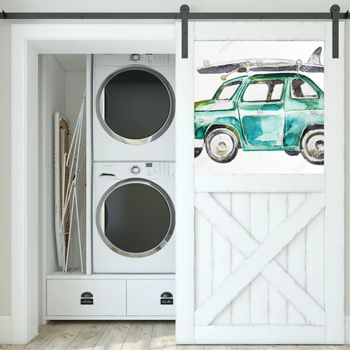 Wakacyjny klimat vintage z retro samochodem