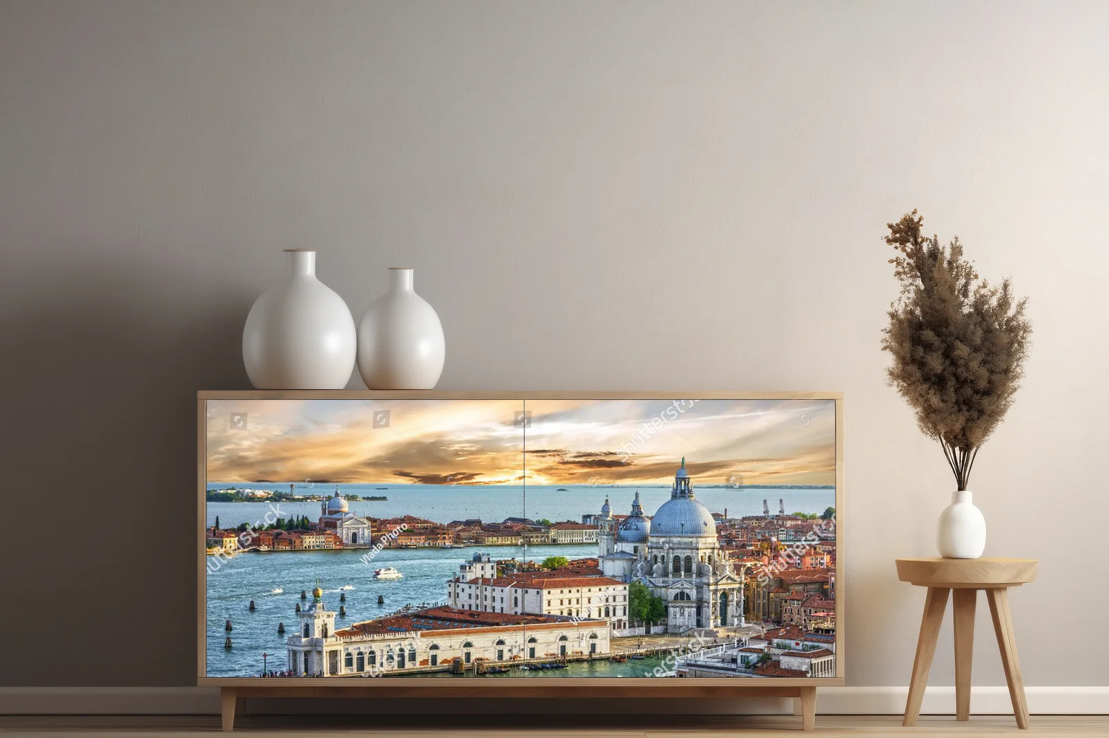 Panoramiczny zachód słońca nad Wenecją