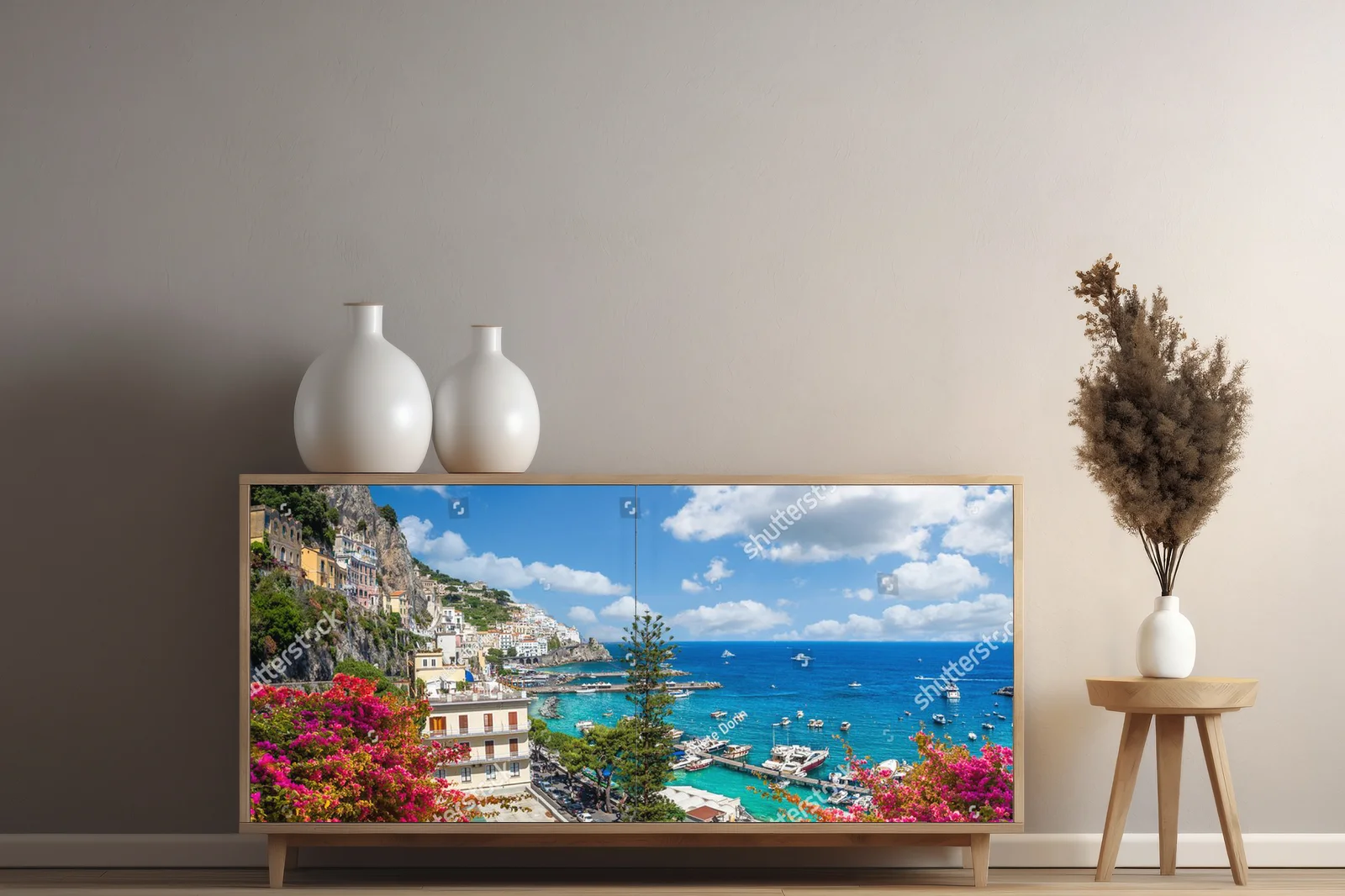 Malowniczy krajobraz Amalfi w błękicie Italii
